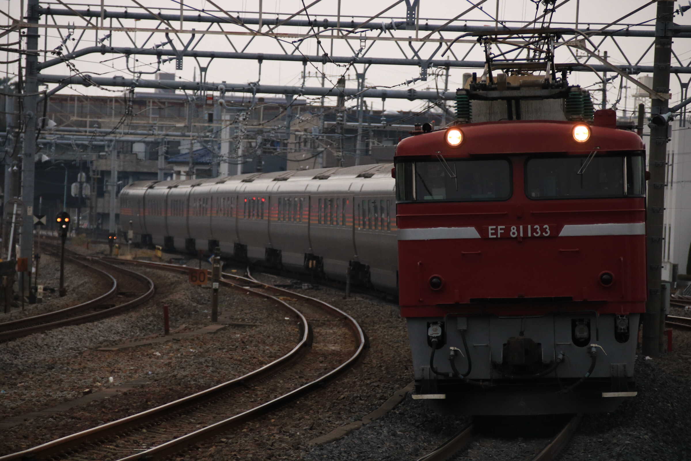 回9830列車 カシオペア紀行返却回送 EF81-133②[田]+E26系 東オク車12両