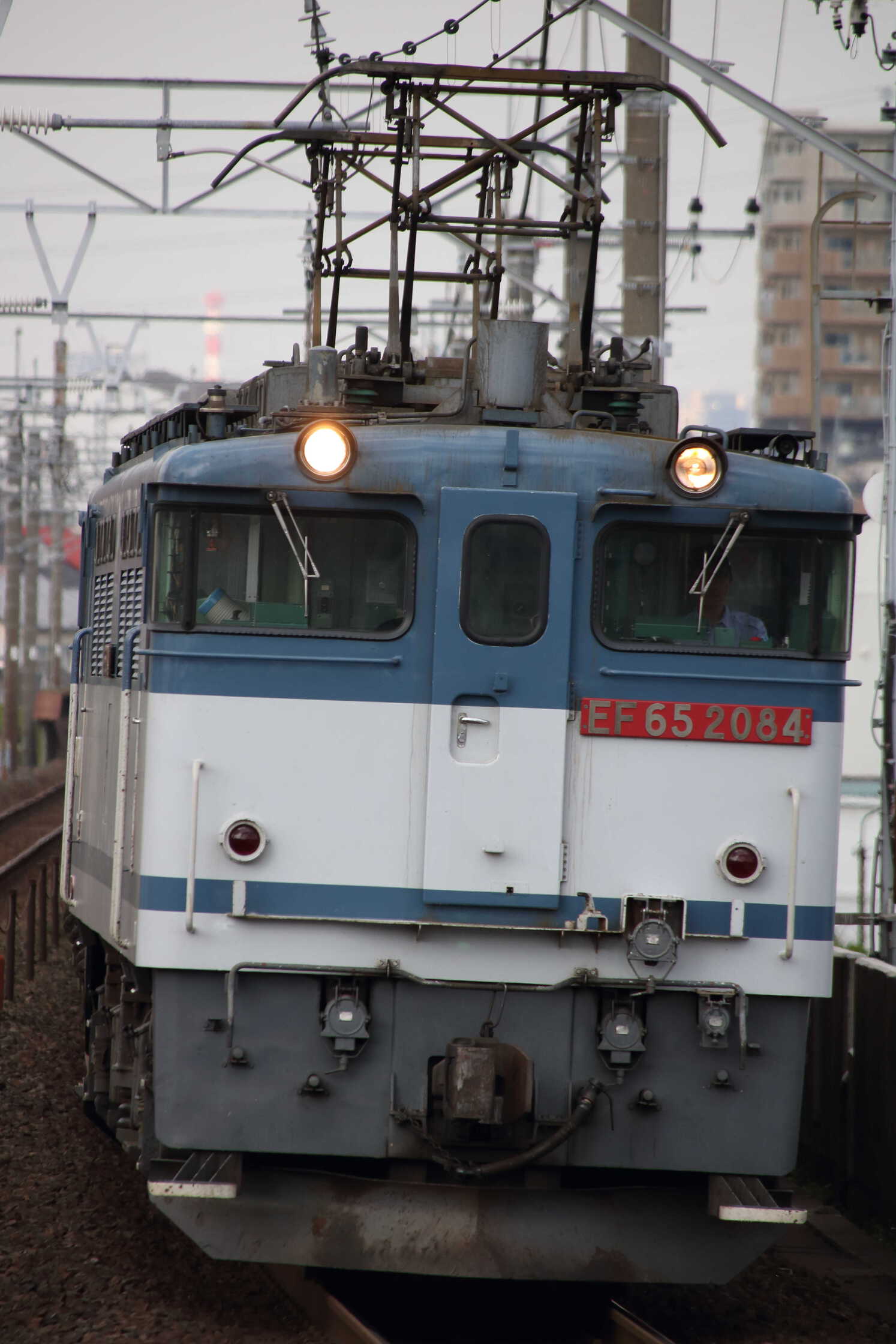 74列車 EF65-2084①[新]+コキ