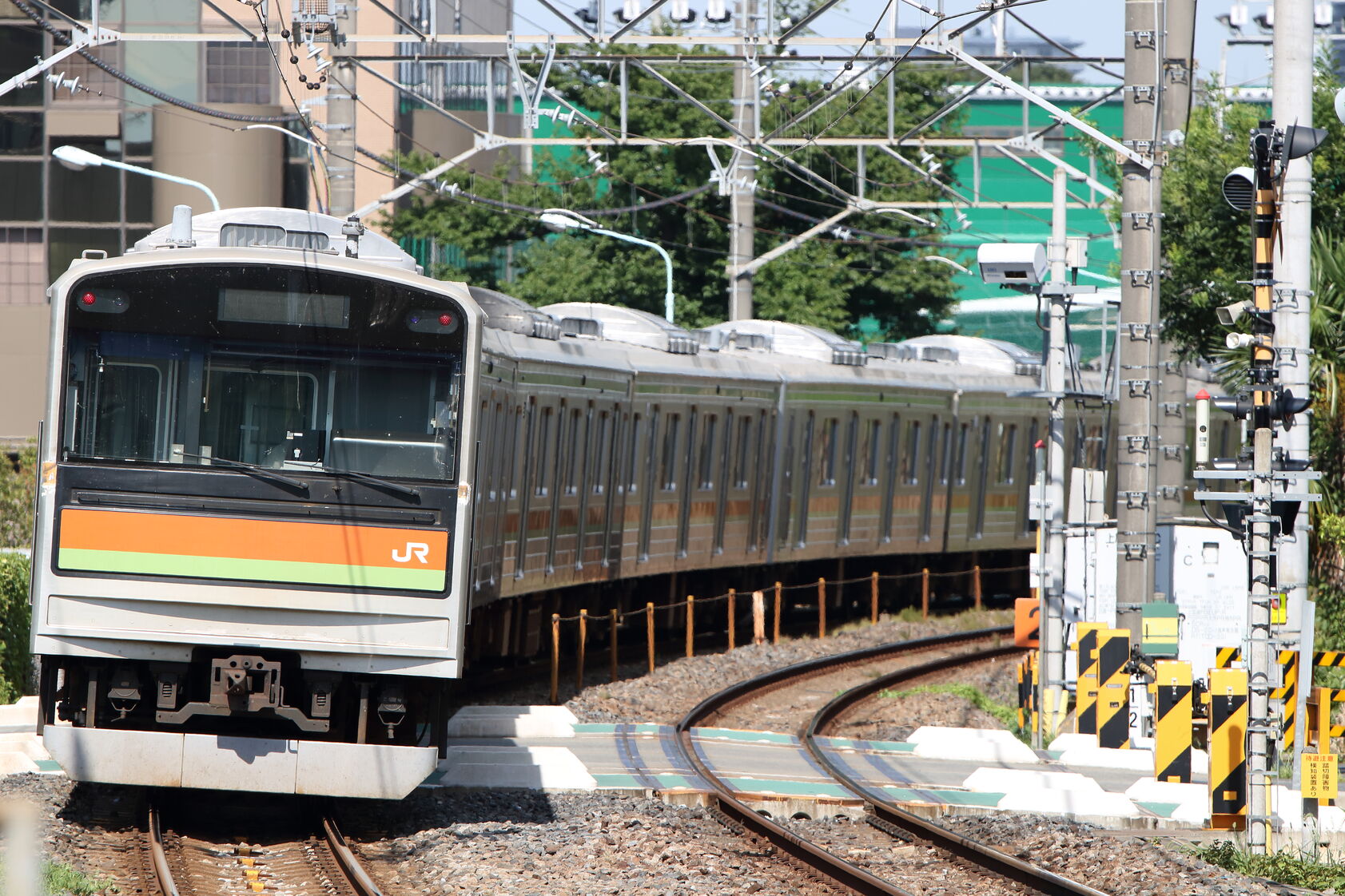 配9564列車 NN入場配給(廃車) EF64-1030[長岡]+205系 宮ハエ83編成+205系 宮ハエ83編成