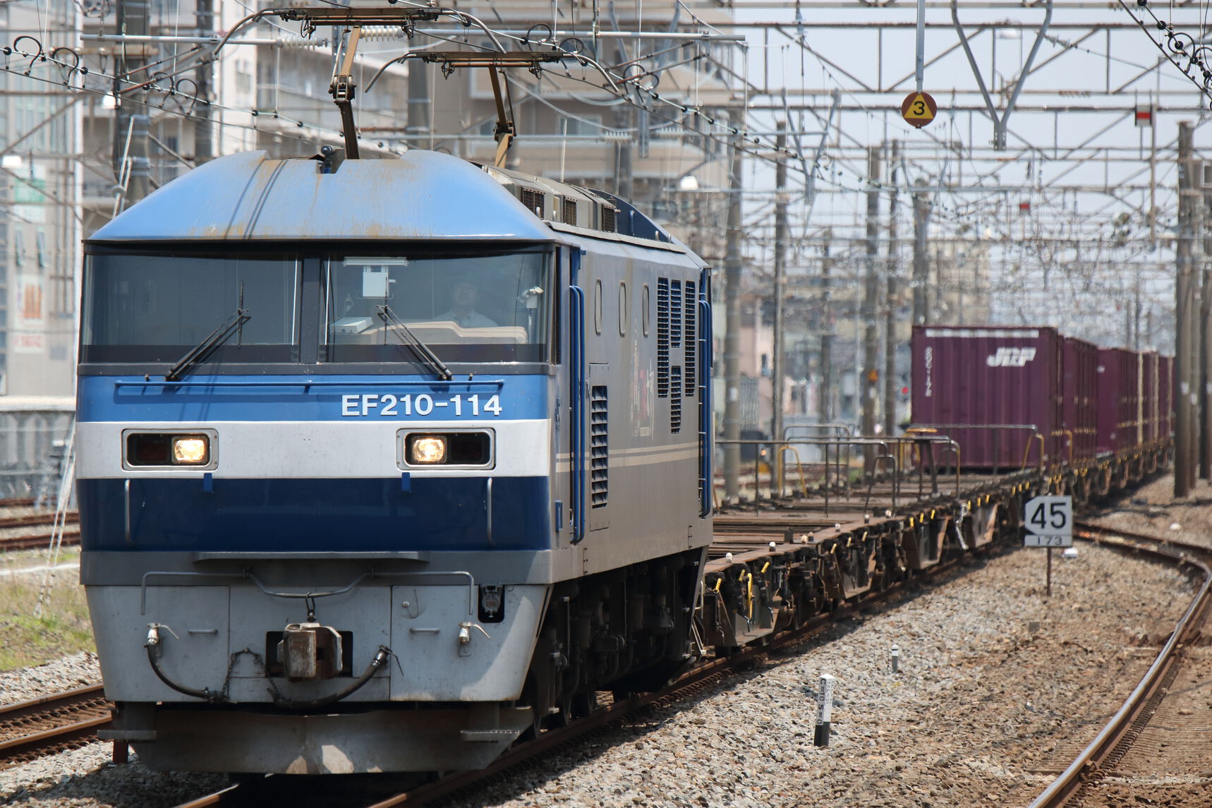 5075列車 EF210-114[吹]+コキ20車
