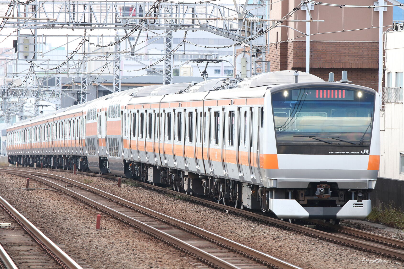 1262T(豊田→東京) E233系 都トタT24編成