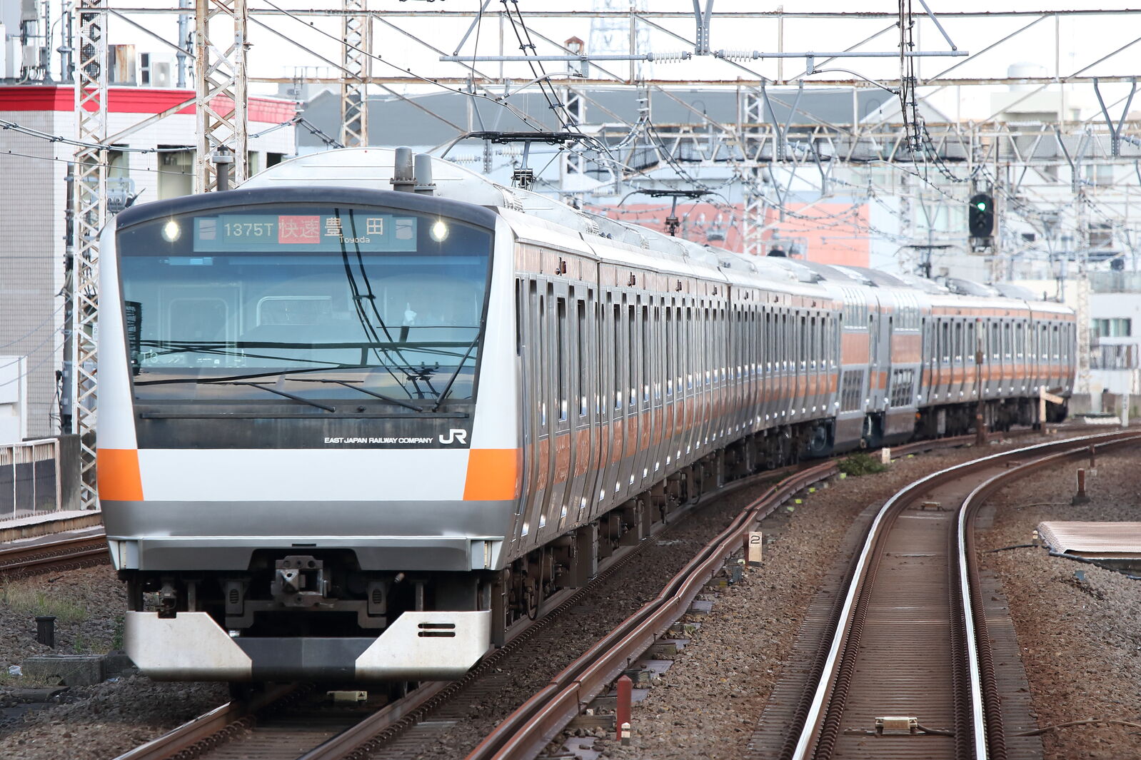 1375T(東京→豊田) E233系 都トタT3編成