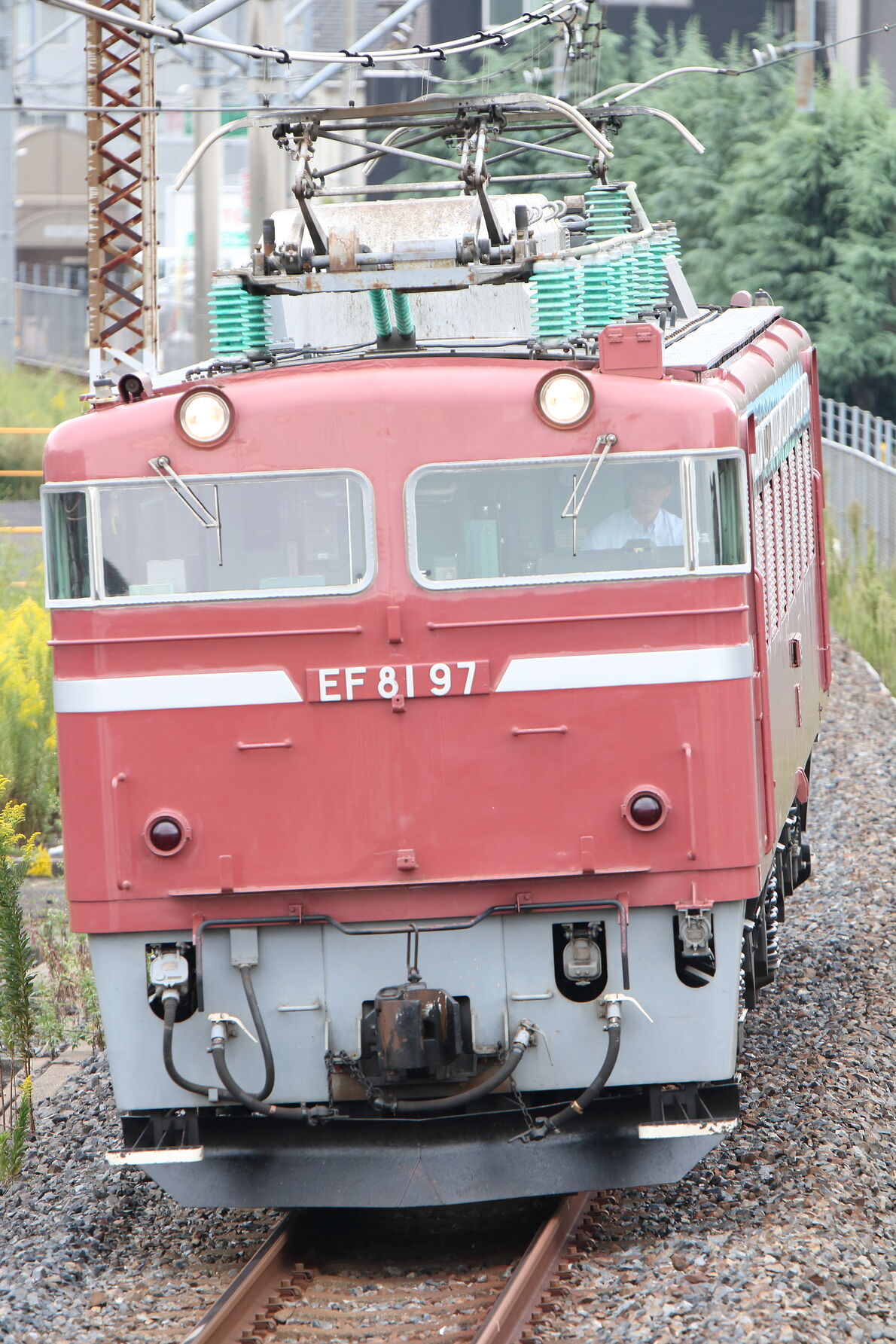 単9737列車 所属区返却回送 EF81-97[新潟]